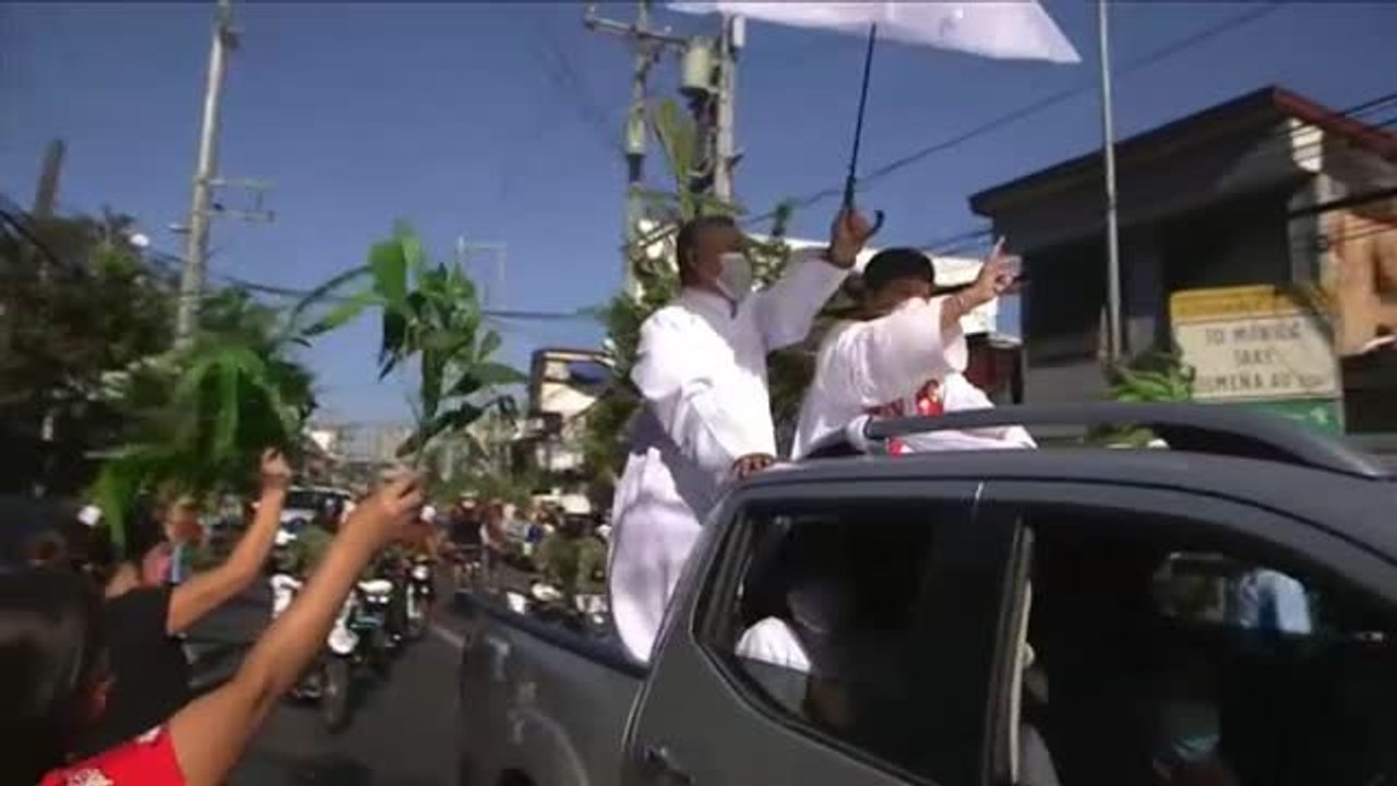 Filipinas celebra con palmas y mascarillas un Domingo de Ramos marcado por el coronavirus