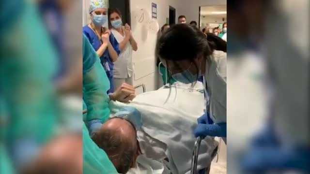 El mensaje de un paciente en el Vall d'Hebron al equipo médico: Sois unos campeones