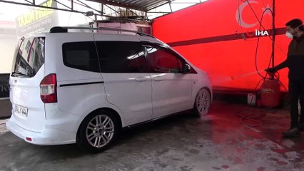 Korona Virüs Fırsatçılarına Karşı Araçları Ücretsiz Dezenfekte Ediyor