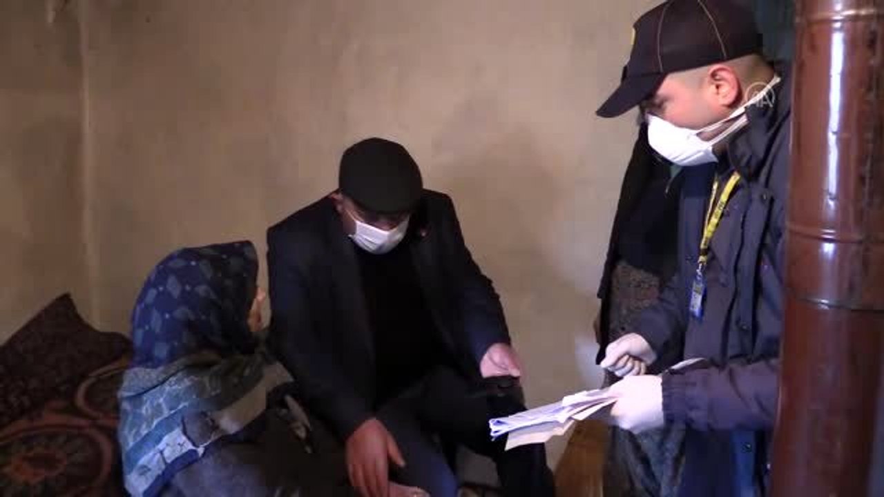 Vefa Sosyal Destek Grubu 65 yaş üstü vatandaşların ihtiyaçlarını karşılıyor