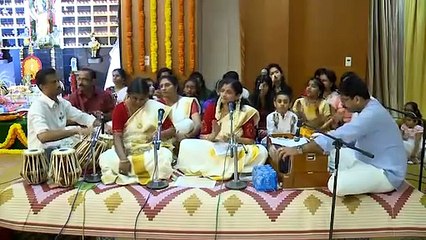 Thulasikathir Nulliyeduthu Song -Kalyani nair Viral Krishna song - Kerala