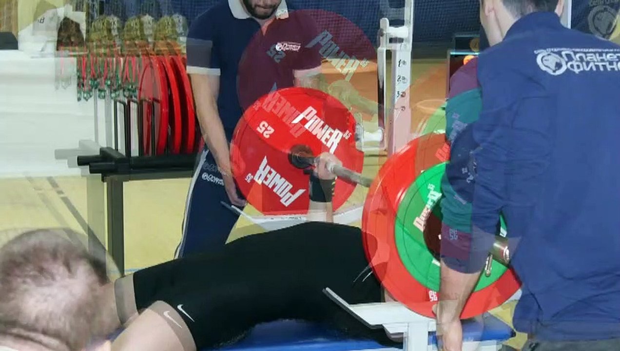 Bench press. Men's