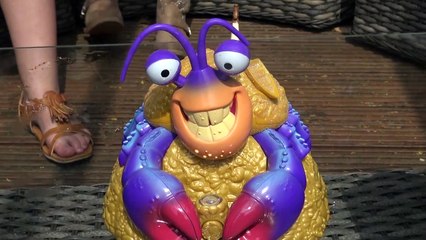 Caça ao tesouro com Moana Disney canções de cinema Brinquedos e Diversão com Sophia, Isabella e  Alice