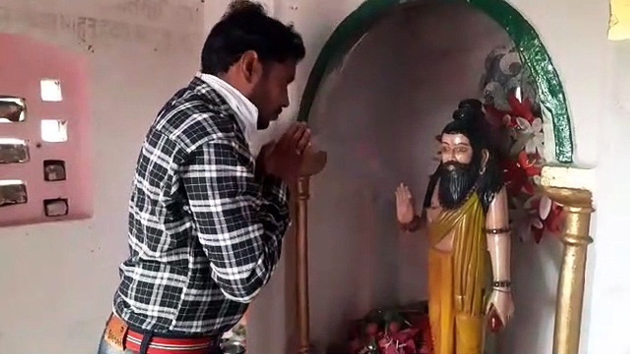 शामली: दीप जलाकर अपने घरों में रहकर मनाई महर्षि कश्यप जयंती