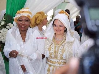 Le chanteur de reggae ivoirien #Alpha_Blondy  s’est marié religieusement avec la tunisienne Aelyssa Darragi, #Tunisie