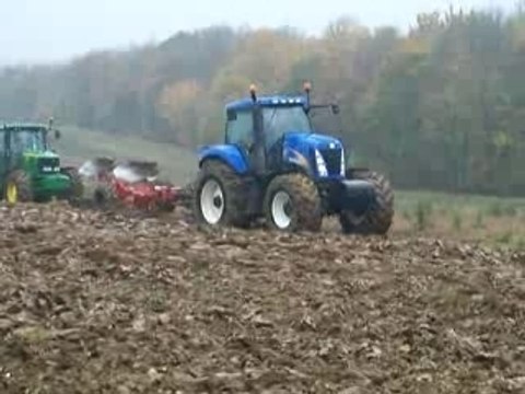 NEW HOLLAND T8030+9 FERS KUHN