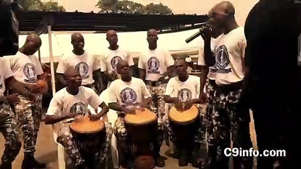 La Gendarmerie Nationale invite à la bonne humeur à travers son groupe woyo