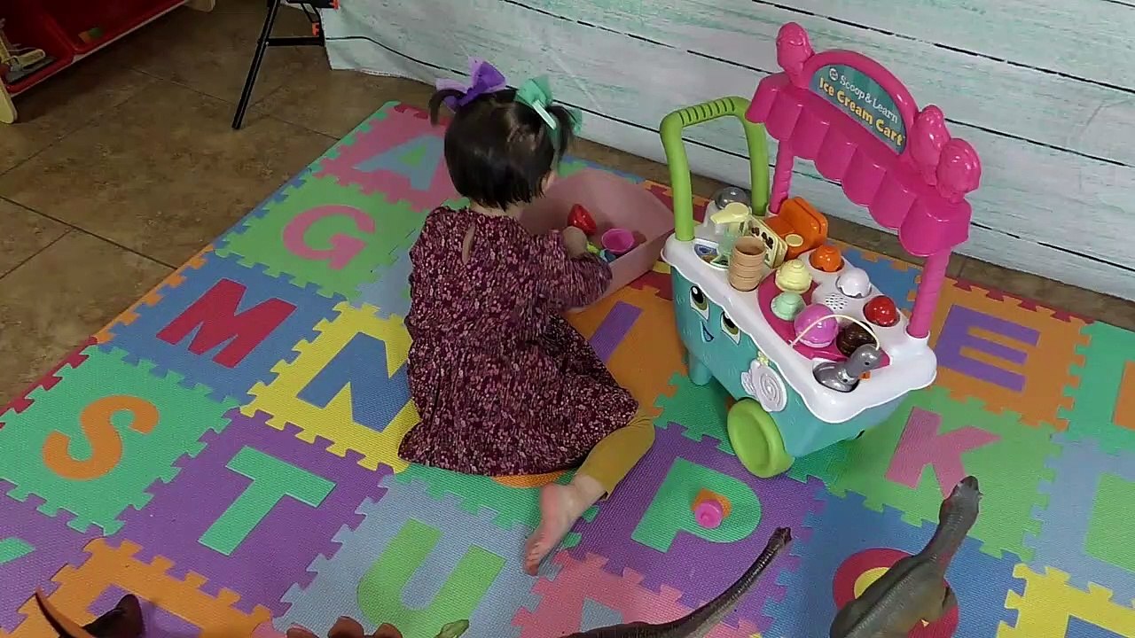 Kimiko Feeds Her Dinos Ice Cream!