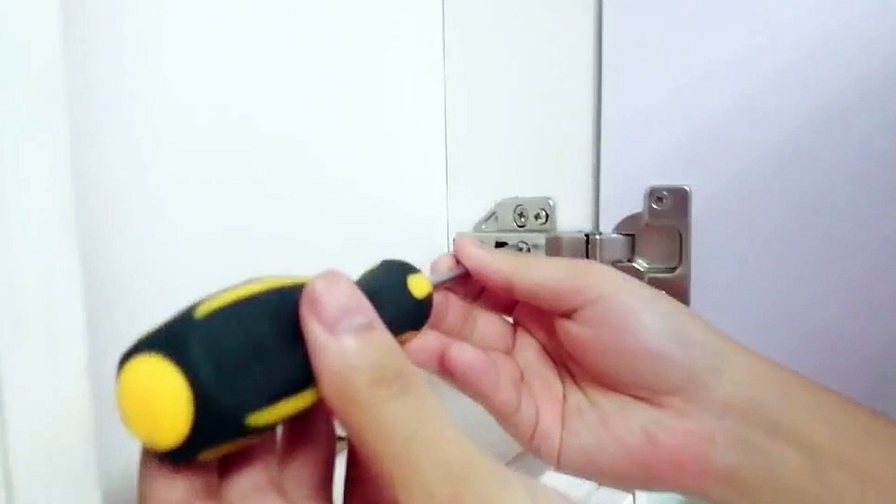 How to adjust 3D cabinet hinge? 3D soft closing hydraulic hinges two way clip on concealed hinge