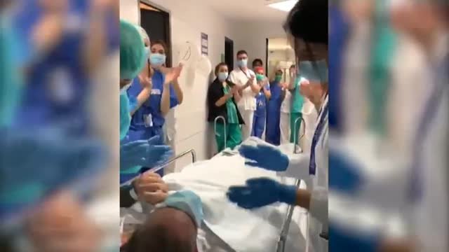 Cada día son más los pacientes que abandonan la UCI y demuestran que superar el coronavirus es posible