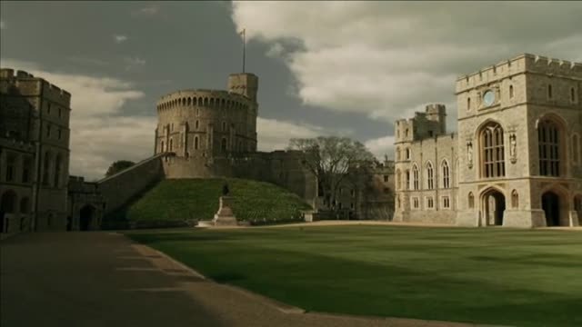 La Reina de Inglaterra pide unidad al pueblo britanico ante la crisis sanitaria