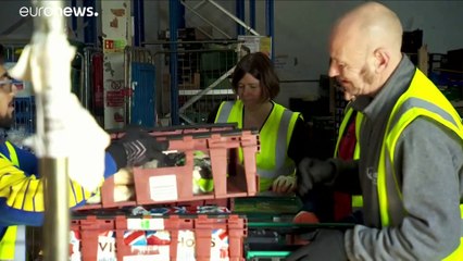 Covid-19: discorso storico della regina messo in ombra dal ricovero di BoJo