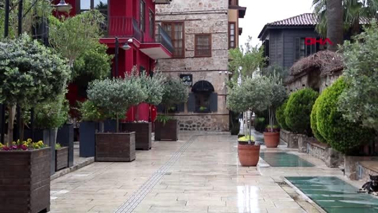 ANTALYA-Kaleiçi en sessiz günlerini yaşıyor