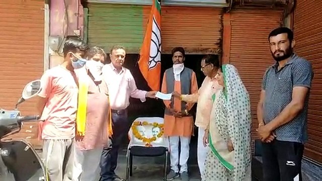 शामगढ़ मंडल भाजपा द्वारा स्थापना दिवस पर 1.52 लाख राहत कोष में दिए