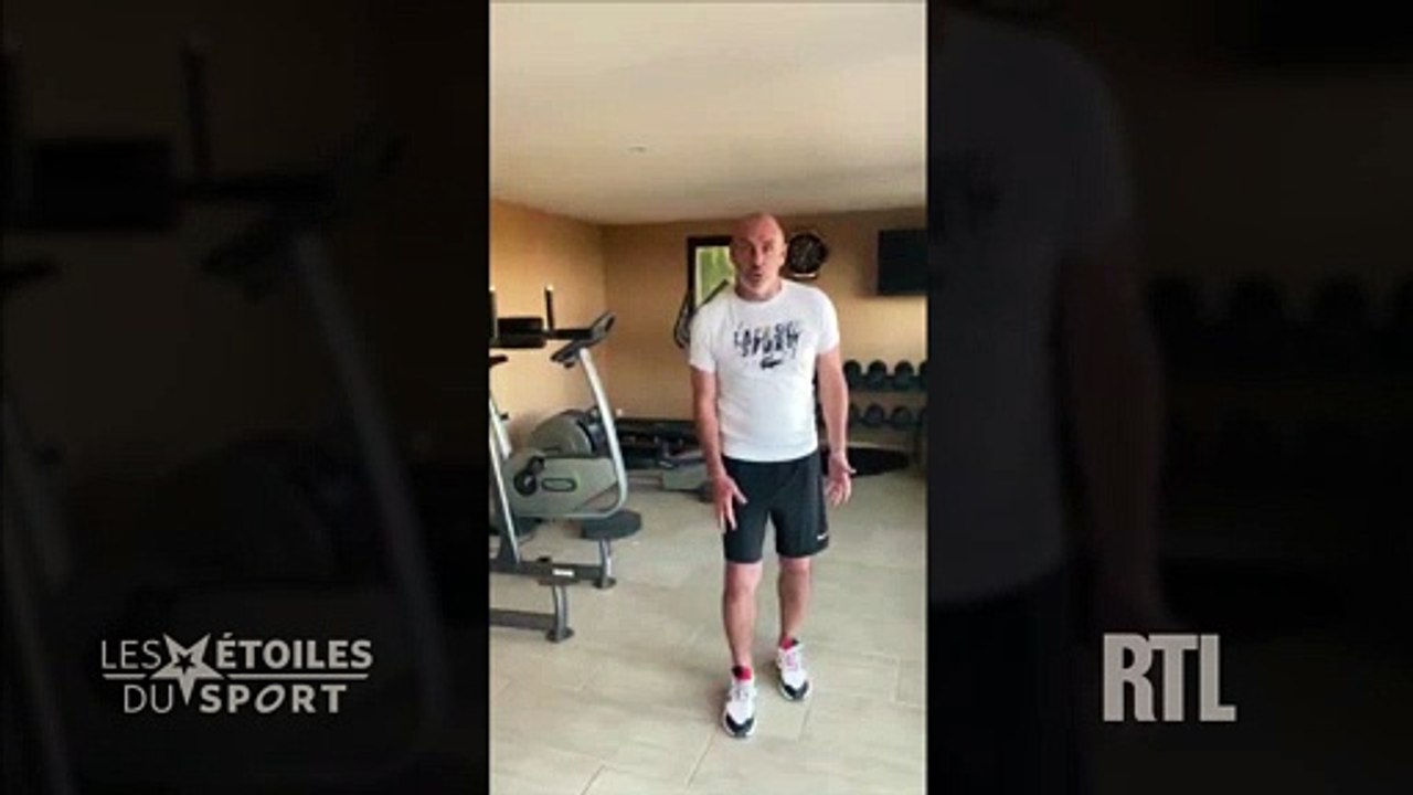 VIDÉO - Sport à la maison durant le confinement : les exercices de Alain Boghossian