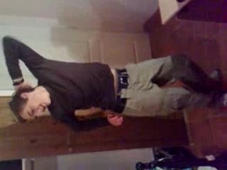 Thomas en mode Tecktonik