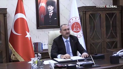 Adalet Bakanı Gül: 12 hakim ve savcı ile 55 personelde koronavirüs tespit edildi
