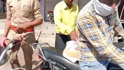इटावा: पुलिस ने चलाया हवा निकालो अभियान
