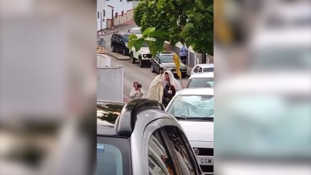 Denunciadas tres personas por simular una salida procesional por las calles de Villamartín
