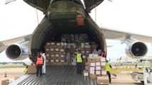 Llega a València avión con material sanitario de China