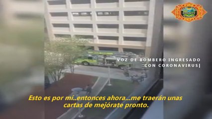 Bomberos usan gran escalera para animar a un hospitalizado por COVID-19