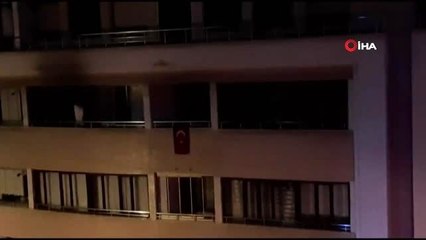 Anne ve babasını rehin alıp, evde yangın çıkardı