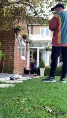 Adorable video of man singing from a distance to his nan goes viral in Milton Keynes