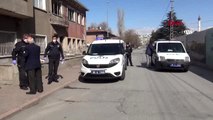 KAYSERİ-Evine giren hırsızlık şüphelisi kızı yakalayıp, polise teslim etti