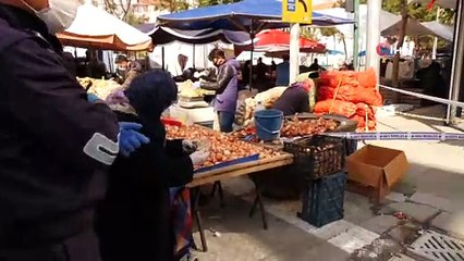 Pazara Alınmayan Yaşlı Kadının Alışverişini Zabıta Yaptı