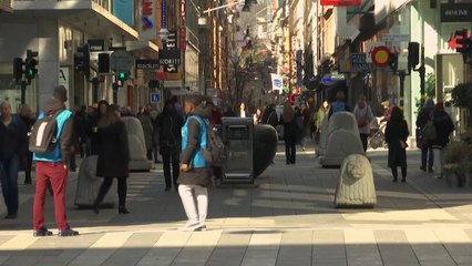 "거리 두기 소홀하면 언제든 재유행 가능...협조 당부" / YTN