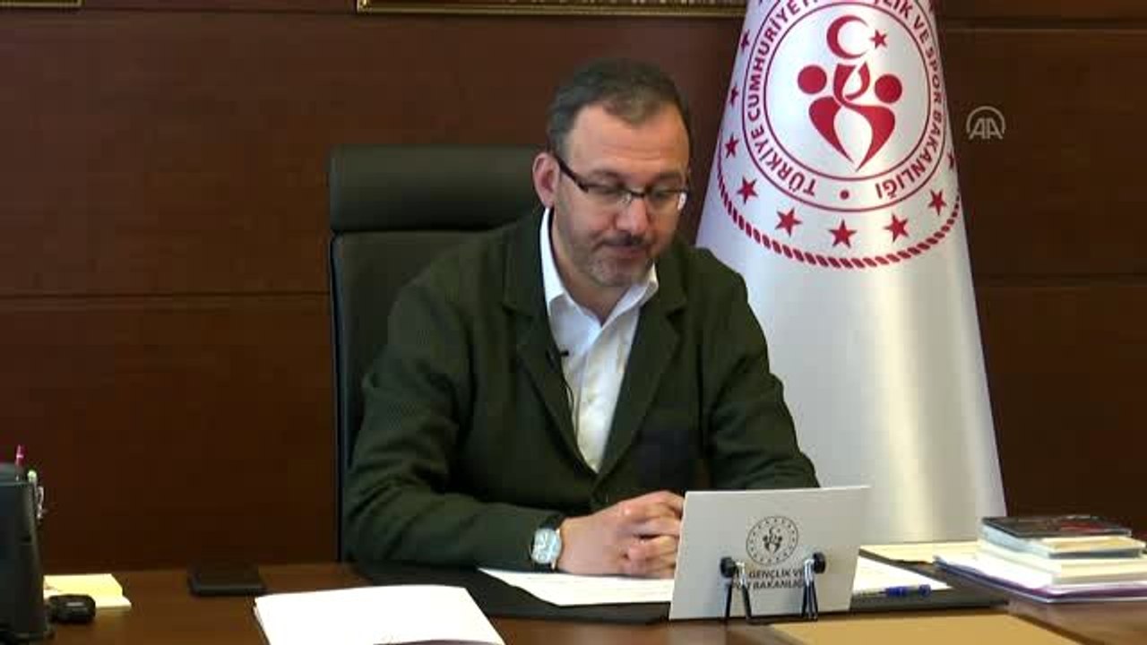 Bakan Kasapoğlu, Tokyo Olimpiyat Oyunları'na katılacak sporcularla video konferansla görüştü (2)