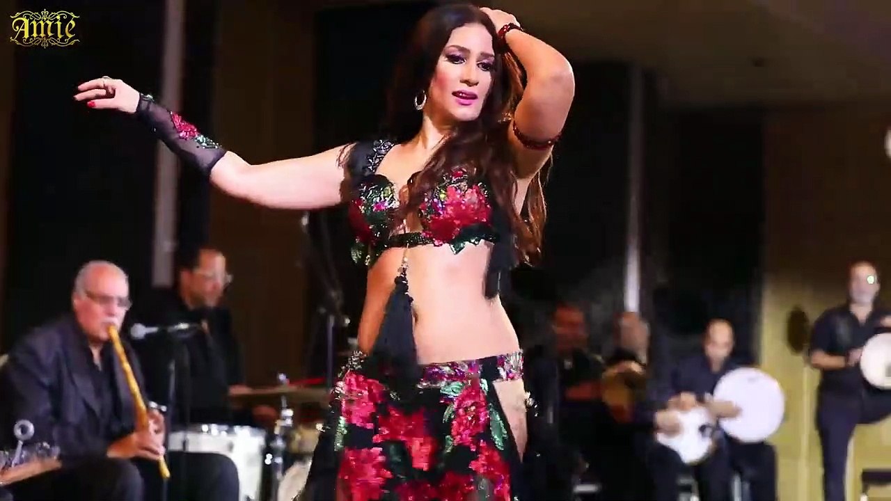 رقص ايمي سلطان على موسيقى ام كلثوم