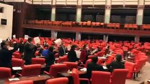 HDP'den Meclis'te infaz yasası protestosu