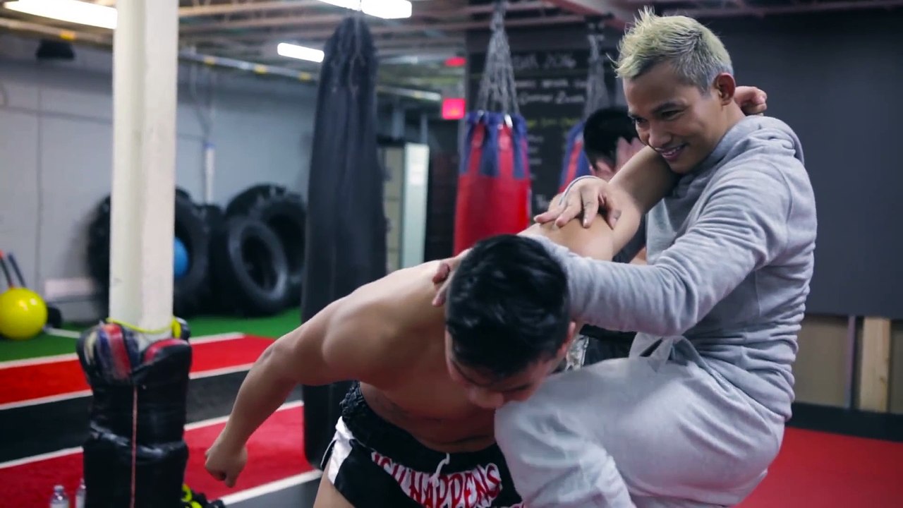 TONY JAA visits KRUDAR MUAY THAI