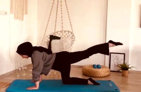 Egzersiz videosu ile sosyal medyayı karıştıran başörtülü fizyoterapist öğrencisinden eleştirilere yanıt