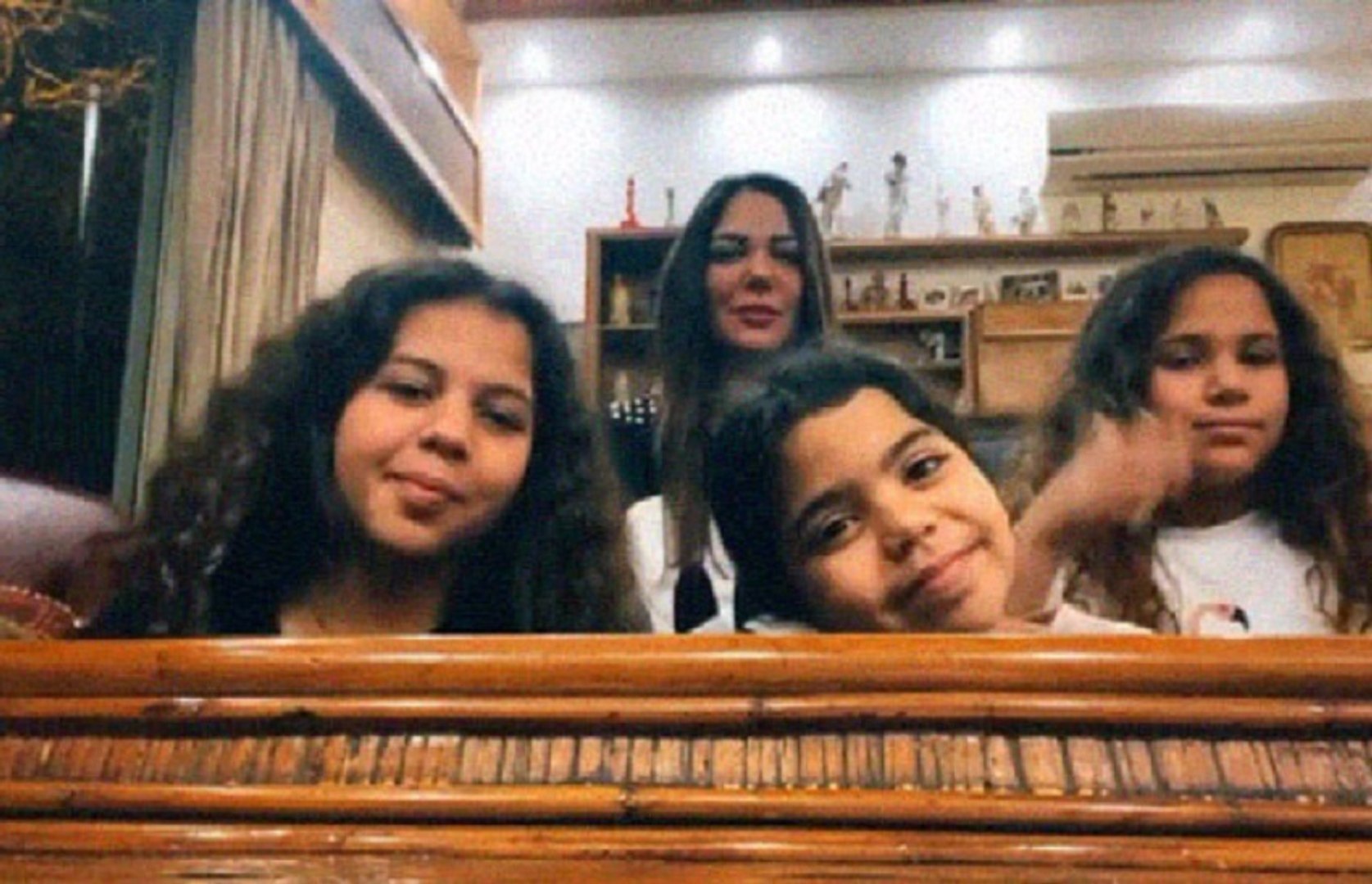 ابنة عادل إمام تشعل السوشيال ميديا بظهورها الأول مع أولادها