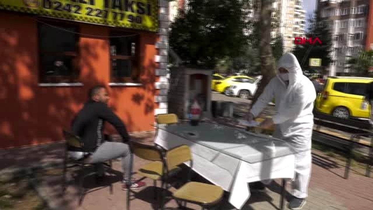 ANTALYA Konyaaltı Belediyesi'nden herkese ücretsiz maske