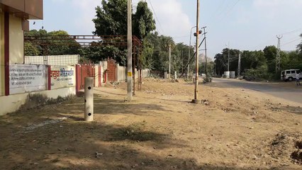 मैरिज गार्डनों की सुरक्षा भगवान भरोसे