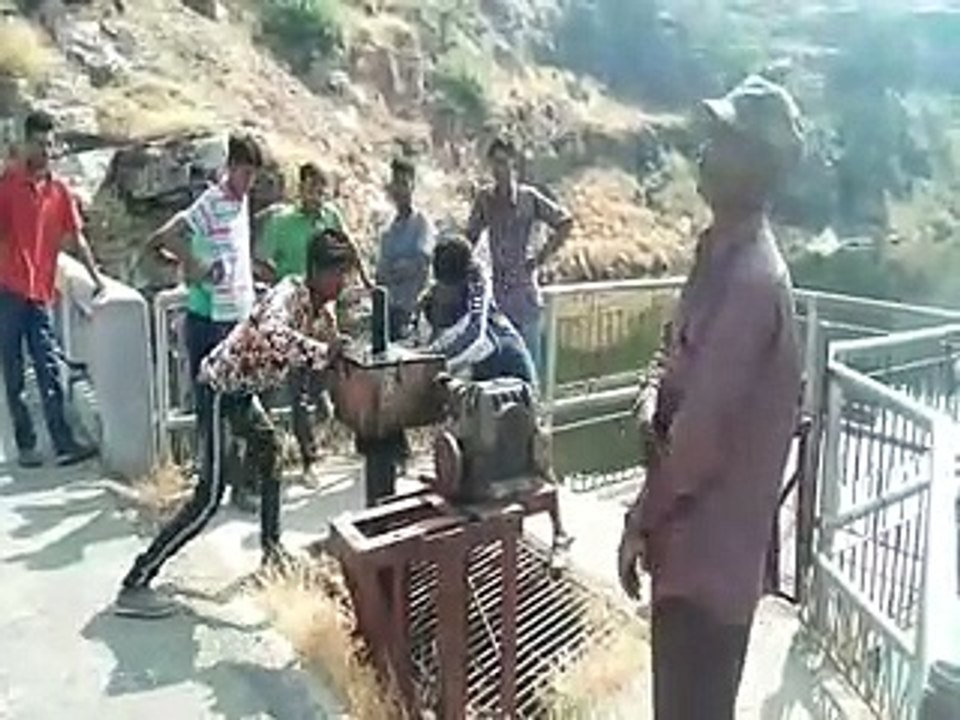 Water ran in both canals of Bhimsagar Dam