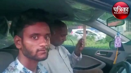 जयपुर एयरपोर्ट पर टैक्सियों से वसूली