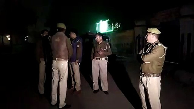 VIDEO: बिना नंबर की काली बाइक रोकने की कोशिश के बाद पकड़ में आया इनाम बदमाश