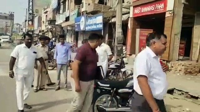 The business of selling railway tickets in black was busted by sending bogus customers in hanumangarh