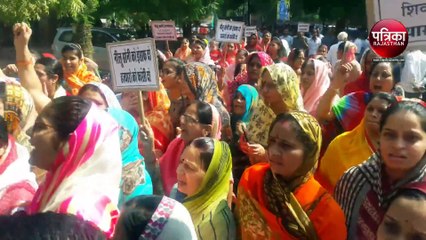 VIDEO : विवाहिता की हत्या का मामला : स्वर्णकार समाज ने किया प्रदर्शन, एक घंटे तक प्रतिष्ठान रखे बंद