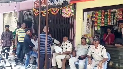 पटाखा जलाने के विवाद पर पड़ोसी को मारी कुल्हाड़ी, गंभीर हालत में ग्वालियर रेफर