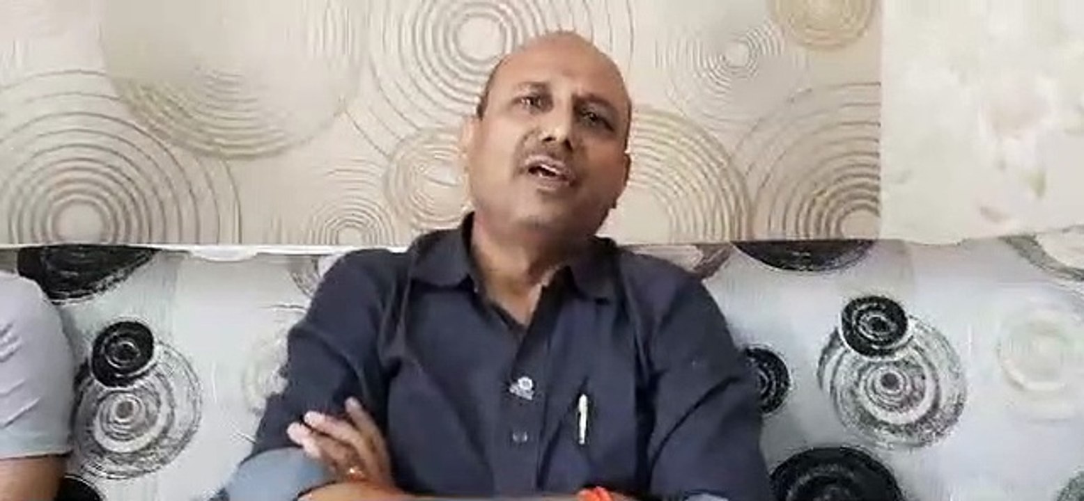 अन्नकूट की पूजा करने गांव गया था परिवार, चोर ला...