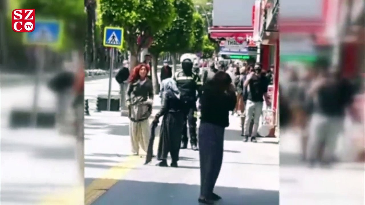 Kadın dilencilerin kavgasını polis biber gazıyla ayırabildi
