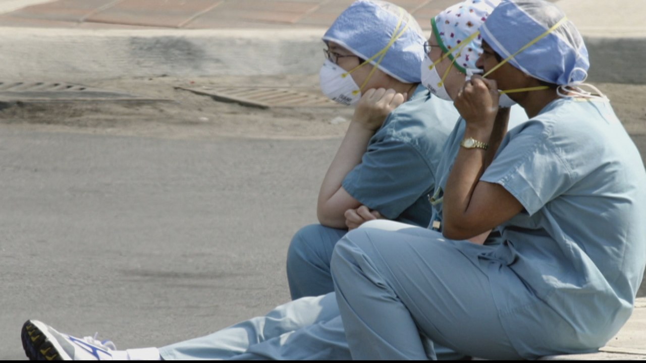 COVID-19: Growing concerns over medical workers' mental health