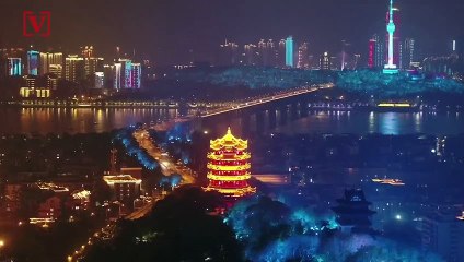Lightshow Honors Heroes in Wuhan, China