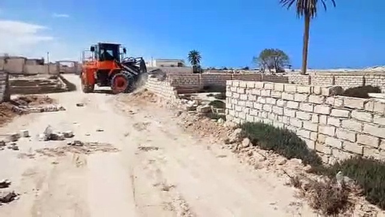حملة لإزالة التعديات على أراضى الدولة واسترداد...