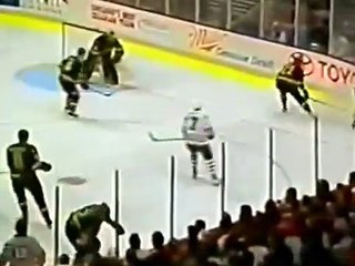 Bob Probert vs Alek Stojanov
